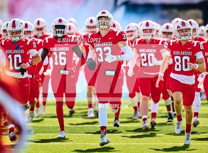 Thumbnail 2 in The Woodlands vs. Duncanville (UIL 6A D1 Football Regional) photogallery.