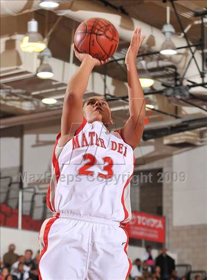 Thumbnail 1 in Beverly Hills vs. Mater Dei (CIF SS D2A Final) photogallery.