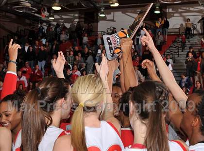 Thumbnail 3 in Beverly Hills vs. Mater Dei (CIF SS D2A Final) photogallery.