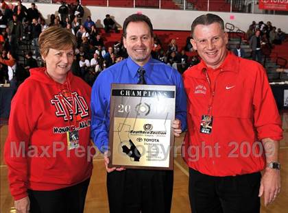 Thumbnail 3 in Beverly Hills vs. Mater Dei (CIF SS D2A Final) photogallery.
