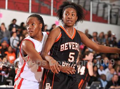 Thumbnail 3 in Beverly Hills vs. Mater Dei (CIF SS D2A Final) photogallery.