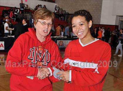 Thumbnail 3 in Beverly Hills vs. Mater Dei (CIF SS D2A Final) photogallery.