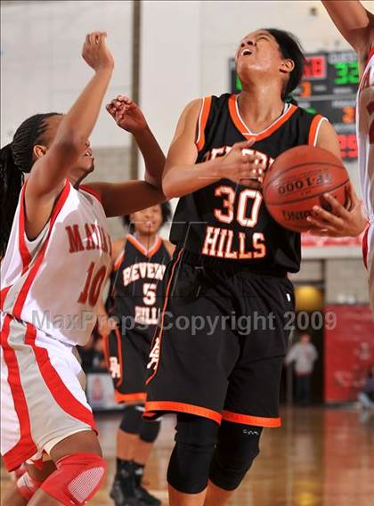 Thumbnail 2 in Beverly Hills vs. Mater Dei (CIF SS D2A Final) photogallery.