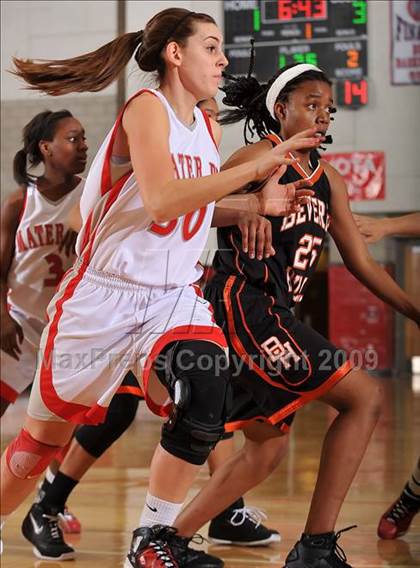 Thumbnail 2 in Beverly Hills vs. Mater Dei (CIF SS D2A Final) photogallery.