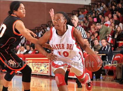 Thumbnail 3 in Beverly Hills vs. Mater Dei (CIF SS D2A Final) photogallery.