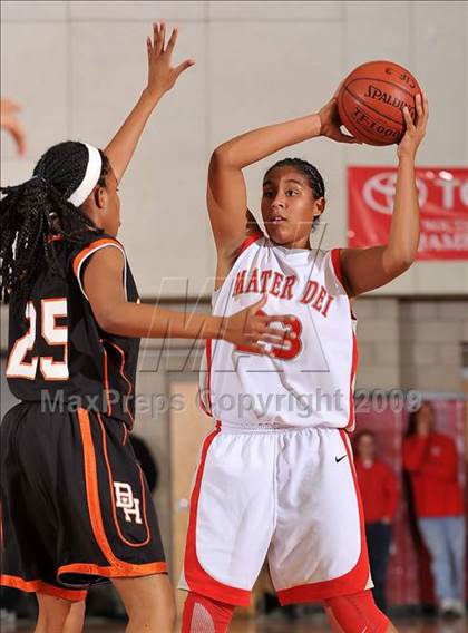 Thumbnail 1 in Beverly Hills vs. Mater Dei (CIF SS D2A Final) photogallery.