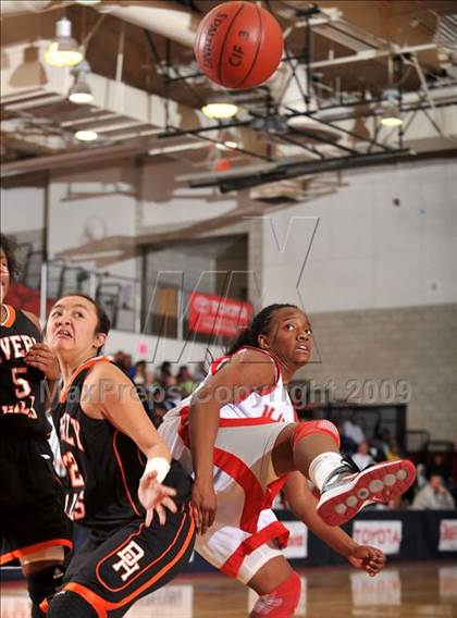 Thumbnail 1 in Beverly Hills vs. Mater Dei (CIF SS D2A Final) photogallery.