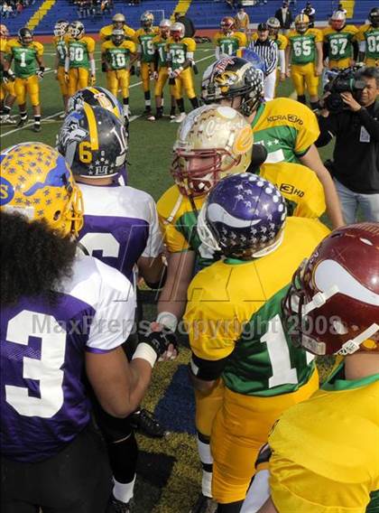 Thumbnail 2 in North vs South (Holiday Classic All-Star) photogallery.