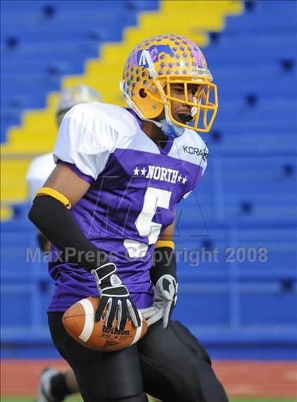 Thumbnail 3 in North vs South (Holiday Classic All-Star) photogallery.