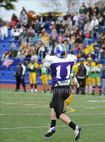 Thumbnail 3 in North vs South (Holiday Classic All-Star) photogallery.