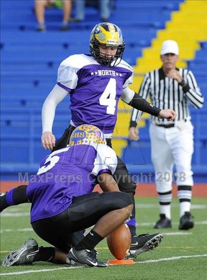 Thumbnail 2 in North vs South (Holiday Classic All-Star) photogallery.