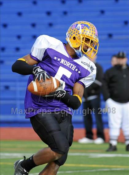 Thumbnail 2 in North vs South (Holiday Classic All-Star) photogallery.