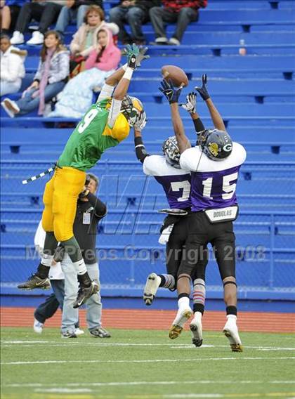 Thumbnail 2 in North vs South (Holiday Classic All-Star) photogallery.