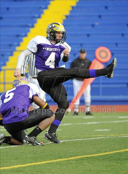 Thumbnail 1 in North vs South (Holiday Classic All-Star) photogallery.