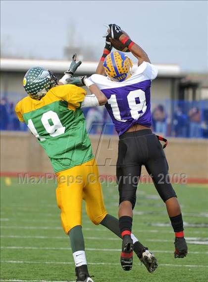Thumbnail 1 in North vs South (Holiday Classic All-Star) photogallery.