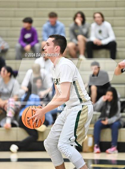Thumbnail 3 in Columbine vs Bear Creek photogallery.
