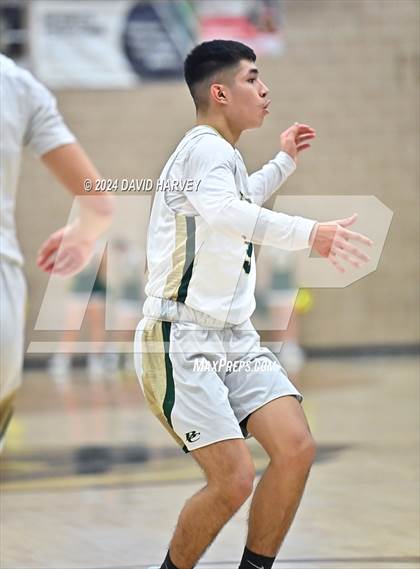 Thumbnail 2 in Columbine vs Bear Creek photogallery.