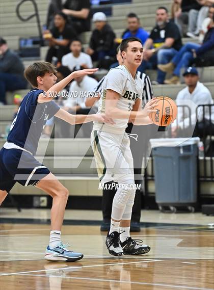 Thumbnail 3 in Columbine vs Bear Creek photogallery.