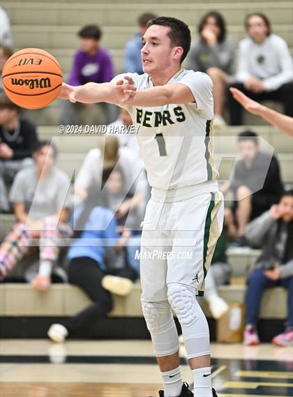 Thumbnail 3 in Columbine vs Bear Creek photogallery.