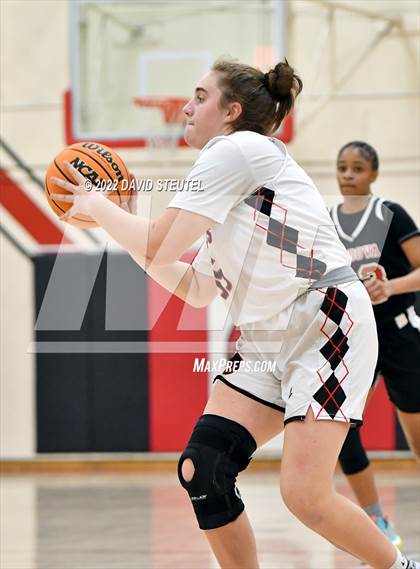 Thumbnail 3 in Cordova vs. Bella Vista (Lady Bronco Classic) photogallery.