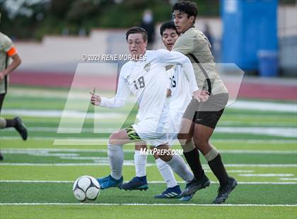 Thumbnail 3 in El Dorado @ St. Francis (CIF D2 Round 1 Playoff) photogallery.