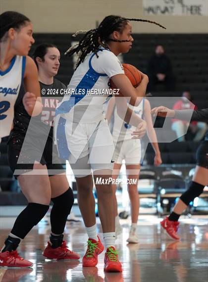 Thumbnail 2 in Lake Belton vs. Episcopal (Aggieland Invitational) photogallery.
