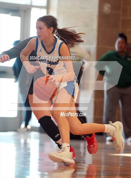 Thumbnail 2 in Lake Belton vs. Episcopal (Aggieland Invitational) photogallery.