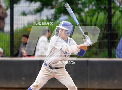 Thumbnail 3 in Davis vs. El Toro photogallery.
