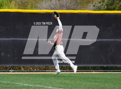 Thumbnail 3 in Davis vs. El Toro photogallery.