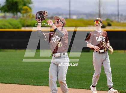 Thumbnail 3 in Davis vs. El Toro photogallery.
