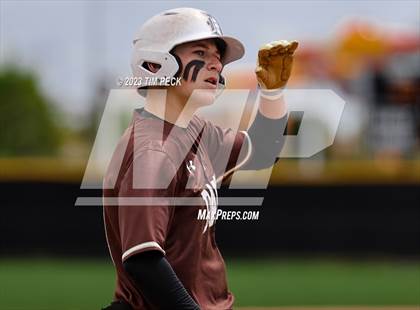 Thumbnail 2 in Davis vs. El Toro photogallery.