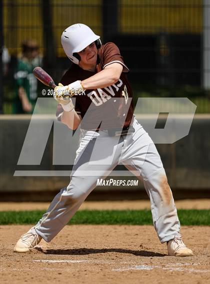 Thumbnail 2 in Davis vs. El Toro photogallery.