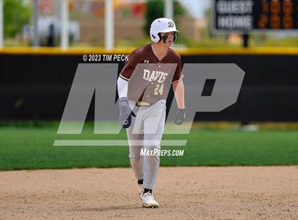 Thumbnail 3 in Davis vs. El Toro photogallery.