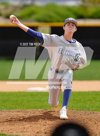 Thumbnail 2 in Davis vs. El Toro photogallery.