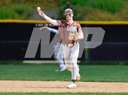 Thumbnail 2 in Davis vs. El Toro photogallery.