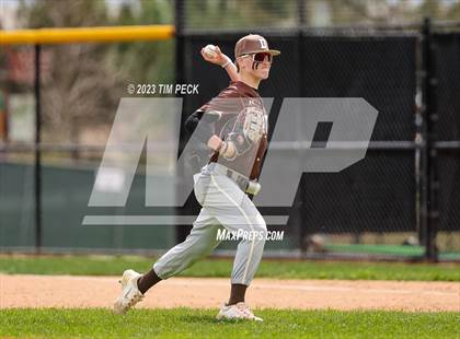 Thumbnail 3 in Davis vs. El Toro photogallery.
