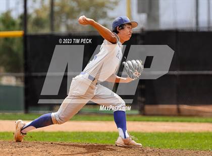 Thumbnail 1 in Davis vs. El Toro photogallery.