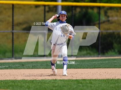 Thumbnail 3 in Davis vs. El Toro photogallery.