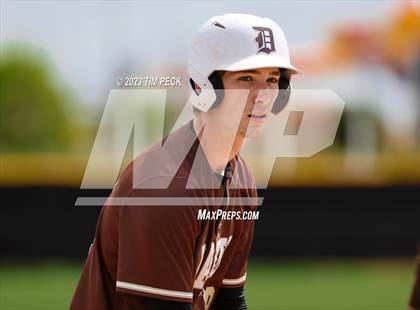 Thumbnail 1 in Davis vs. El Toro photogallery.