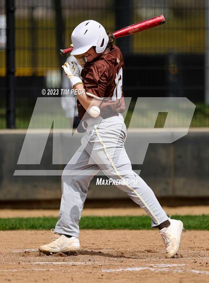 Thumbnail 1 in Davis vs. El Toro photogallery.