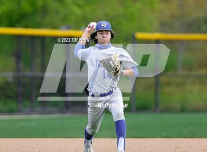Thumbnail 2 in Davis vs. El Toro photogallery.