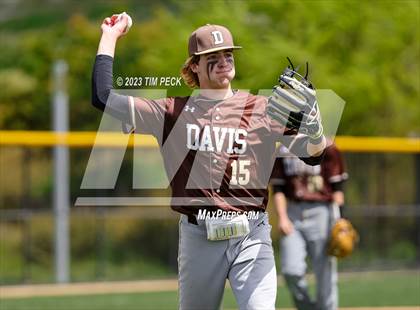 Thumbnail 2 in Davis vs. El Toro photogallery.