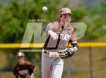 Thumbnail 3 in Davis vs. El Toro photogallery.