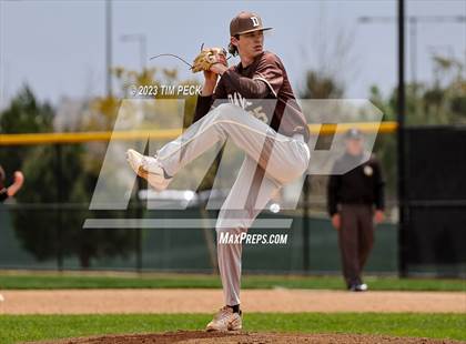 Thumbnail 1 in Davis vs. El Toro photogallery.