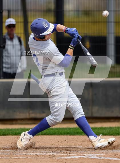 Thumbnail 2 in Davis vs. El Toro photogallery.