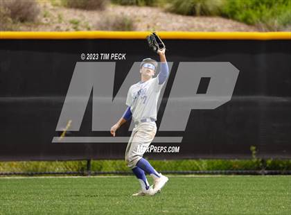 Thumbnail 2 in Davis vs. El Toro photogallery.