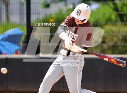 Thumbnail 2 in Davis vs. El Toro photogallery.