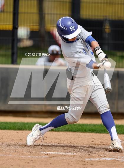 Thumbnail 1 in Davis vs. El Toro photogallery.