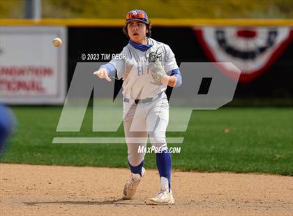 Thumbnail 3 in Davis vs. El Toro photogallery.