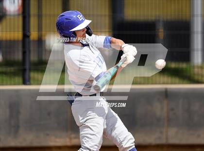 Thumbnail 2 in Davis vs. El Toro photogallery.